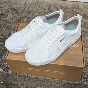 Dr. Scholl’s Time Off Knit Sneaker white NWB 6.5